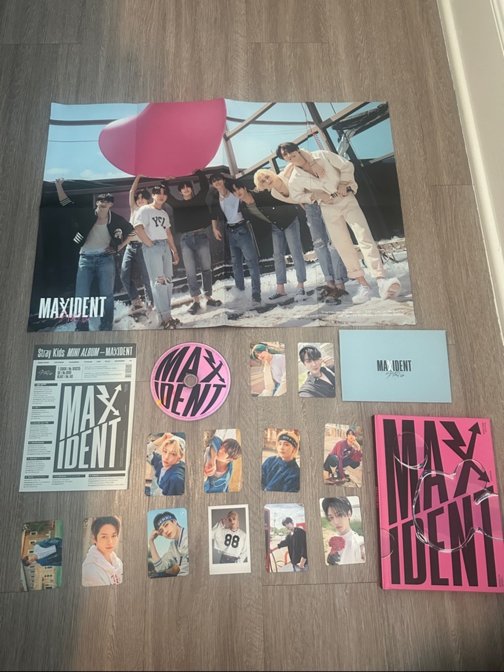 Stray Kids 'MAXIDENT' Album Set with Poster and Photo Cards - Pink/Black/Blue
